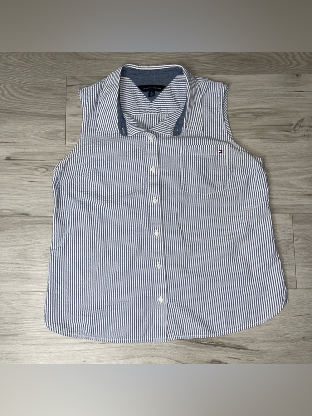 Tommy Hilfiger Button Down Shirt XL Striped Coastal Casual Euro-summer Preppy